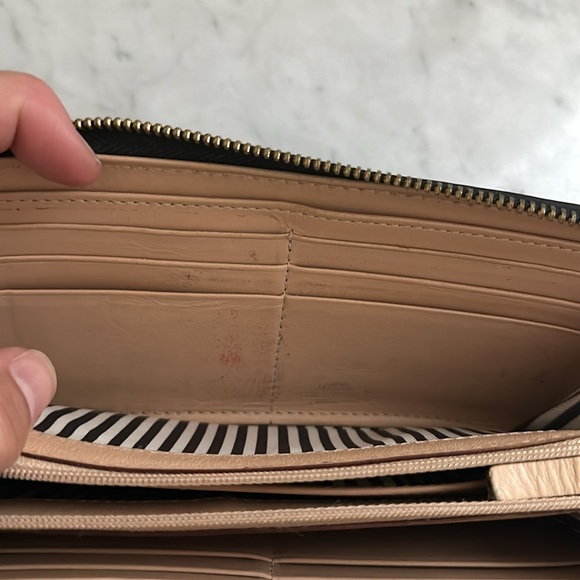 Kate Spade Wallet - Picture 6 of 7